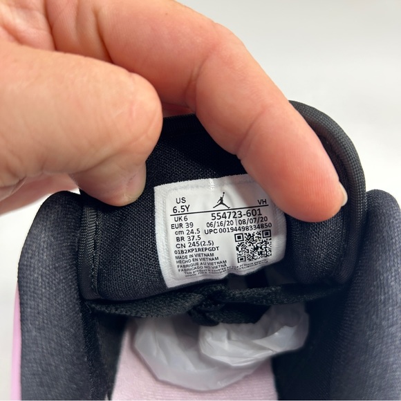 Nike Air Jordan 1 Retro Low GS “Light Artic Pink” 2023 - Picture 9 of 9